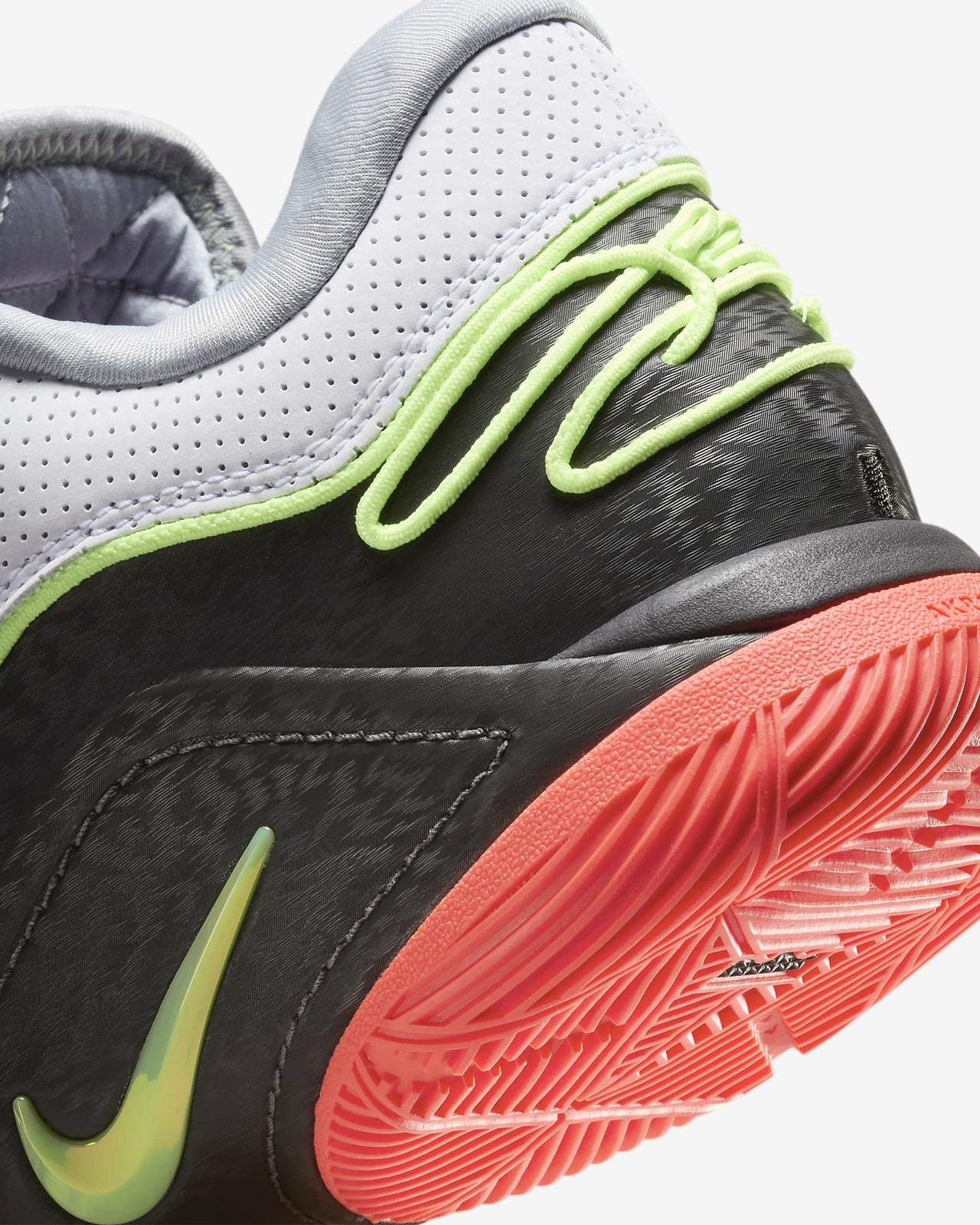 FZ1095-101 Nike LeBron 22 Crown Jewel FZ1094-101 (Men's)