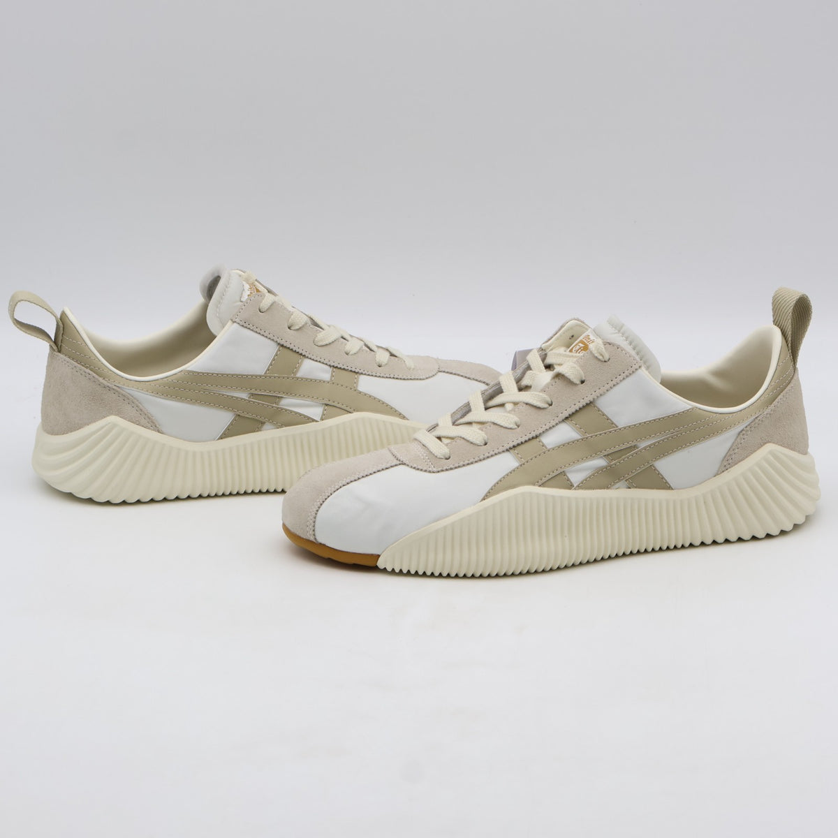 1183B257-104 Onitsuka Tiger Acromount Cream Putty (Men's)
