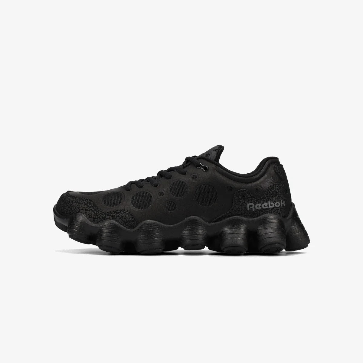 R00139 Reebok ATV-19+ "Black" (Men's)
