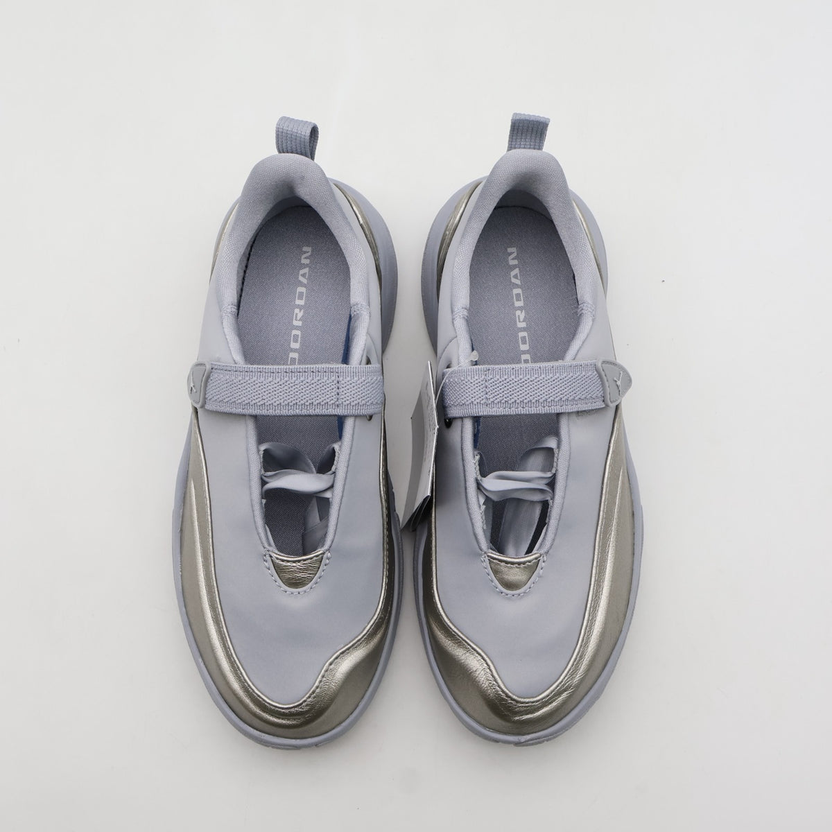 IB8597-002 Nike Jordan Pointe "Metallic Silver/Smoke Grey" (Women's)