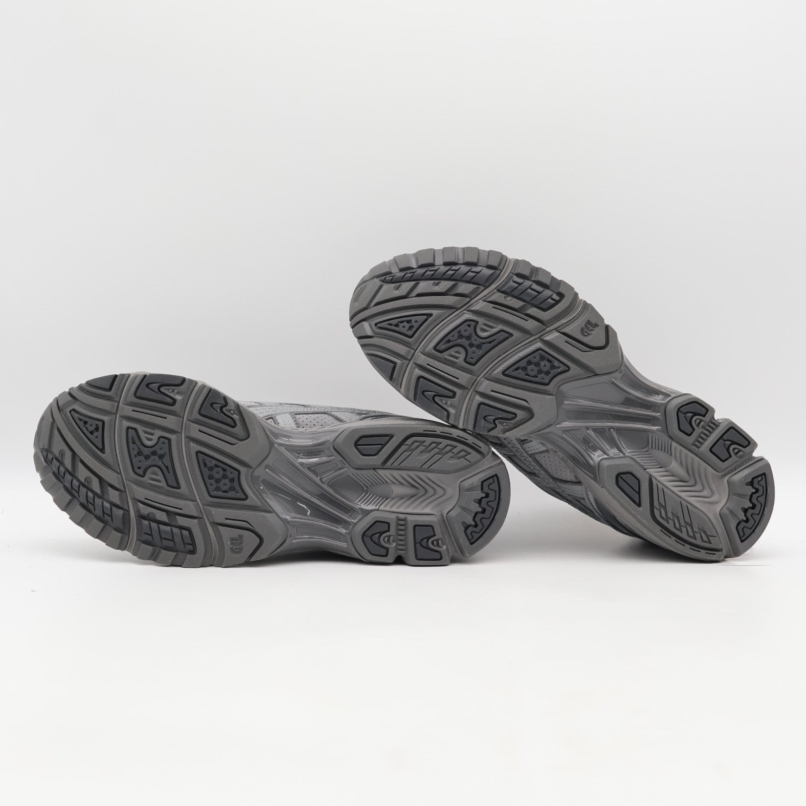 1203B110-020 THOM BROWNE Asics Gel-Kayano 14 Gray (Men's)