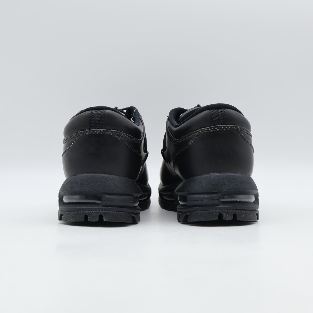 IR2173-001 Nike Air Max Goadome Low "Black" (Men's)
