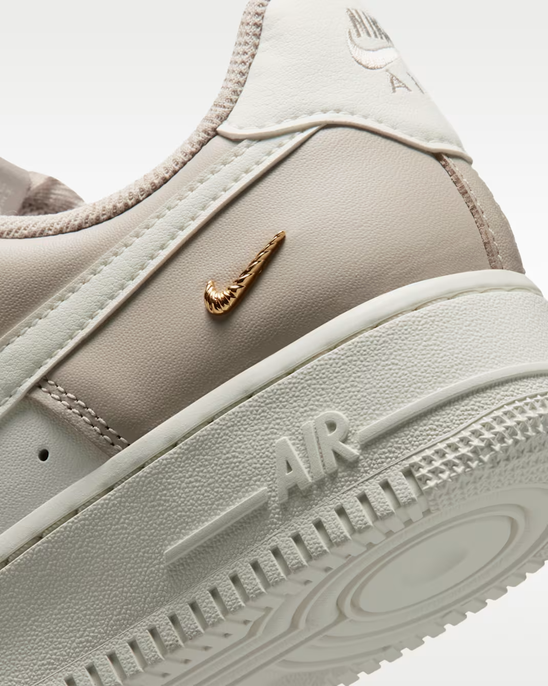 IV5197-200 Nike Air Force 1 '07 "Cream 2/Metallic Gold" (Women's)