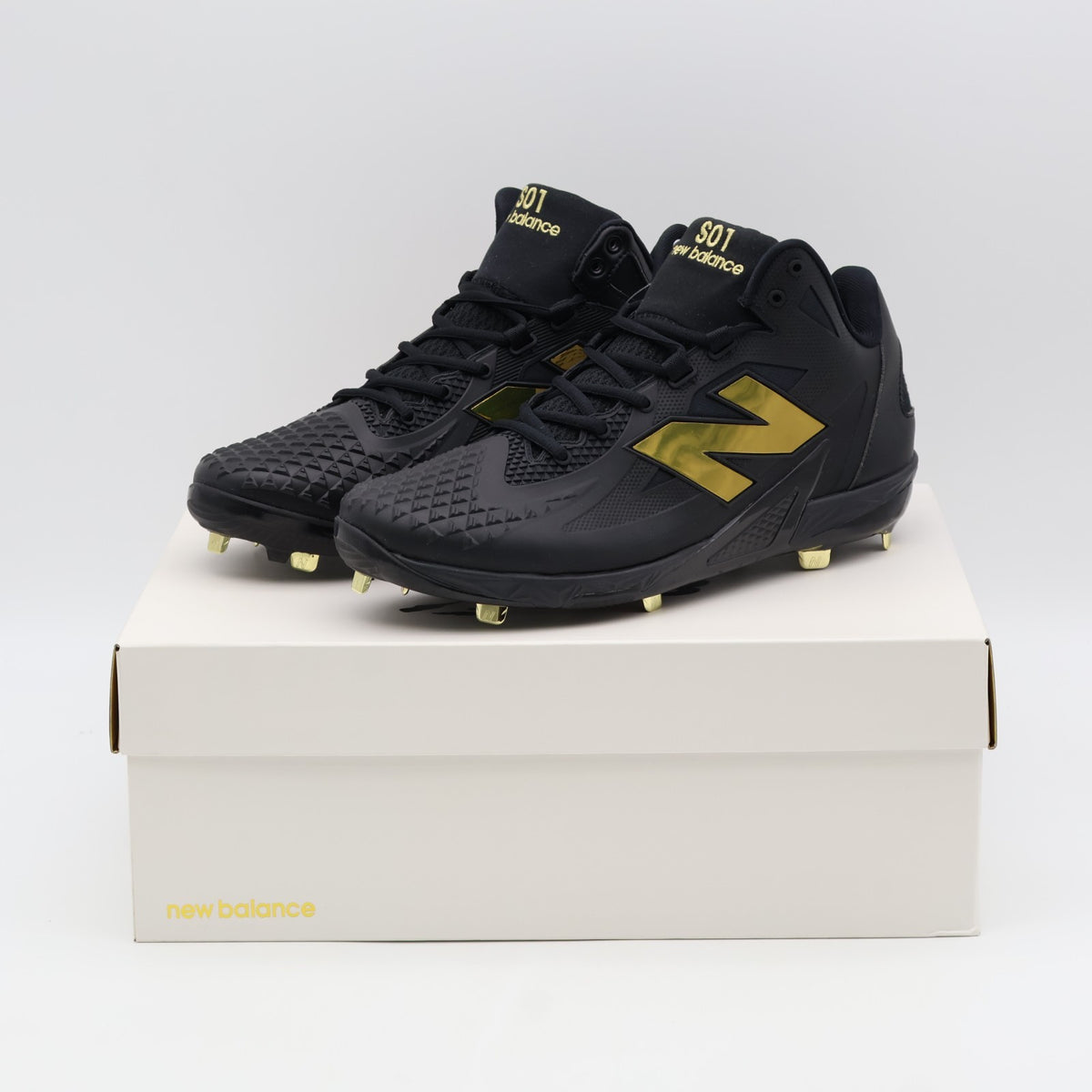 MSHOBK1 New Balance FuelCell Ohtani 1 Black Metallic Gold (Cleat) (Men's)