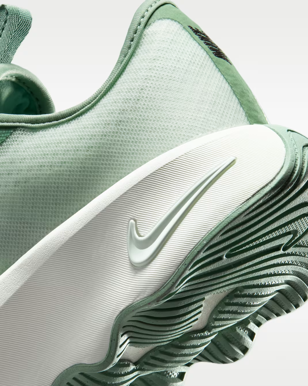 II7278-301 Nike Motiva 2 Barely Green Steam Sail (Women's)