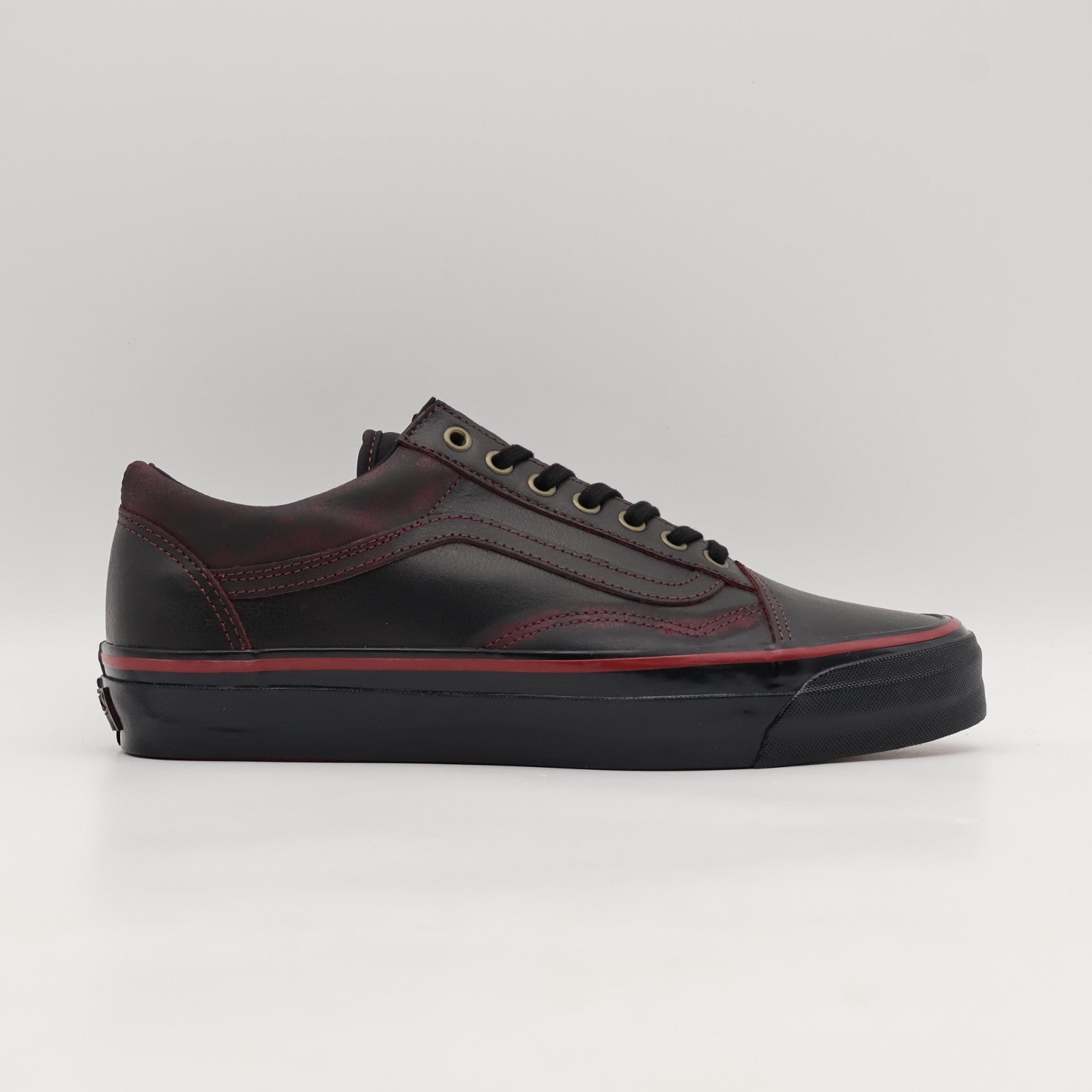 VN000EDAKRK Vans Premium Old Skool Leather Dark Red Black Tania Cruz (Men's)