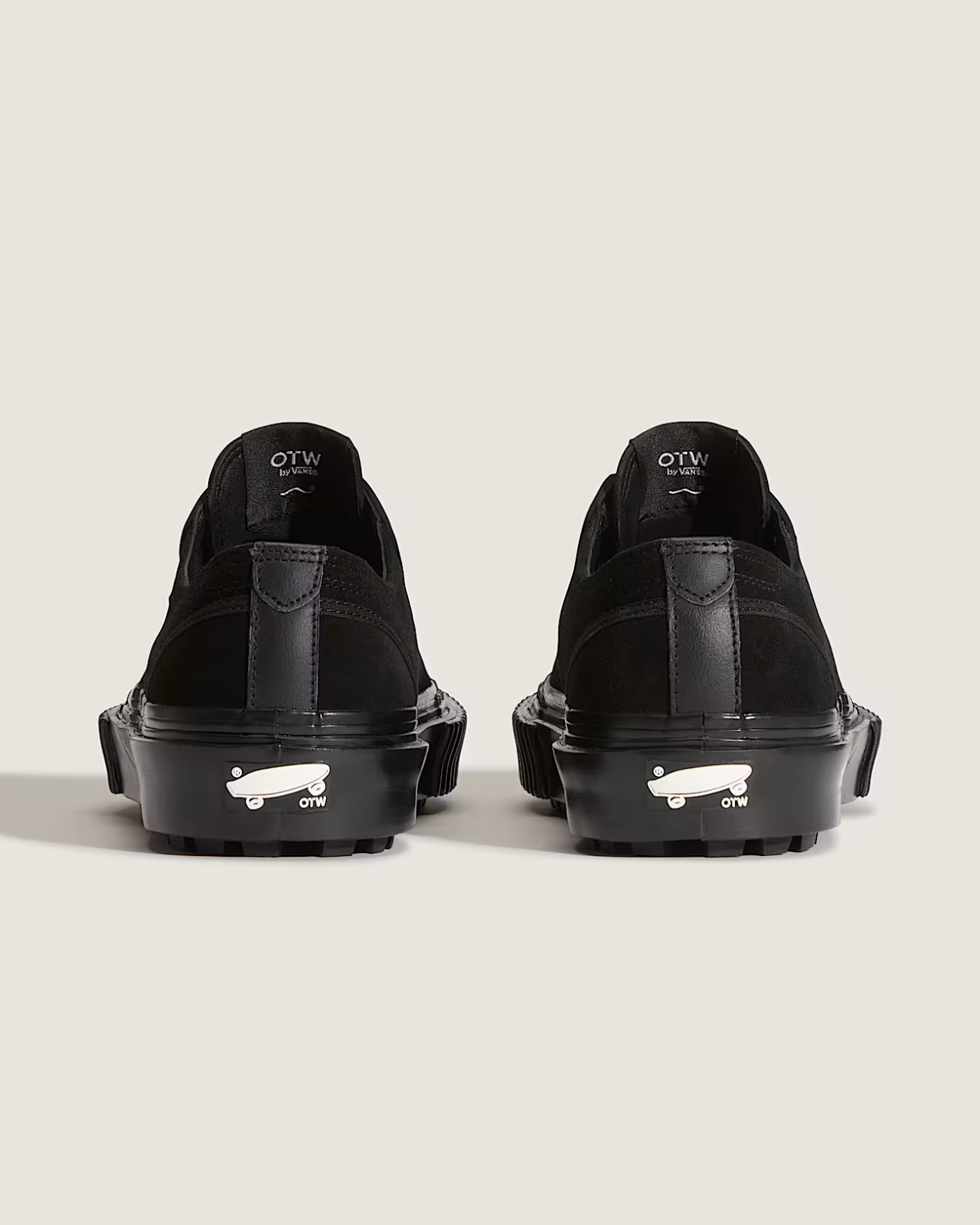 VN000MYHCJI WTAPS OAMC Vans OTW Seylynn Lug Black (Men's)