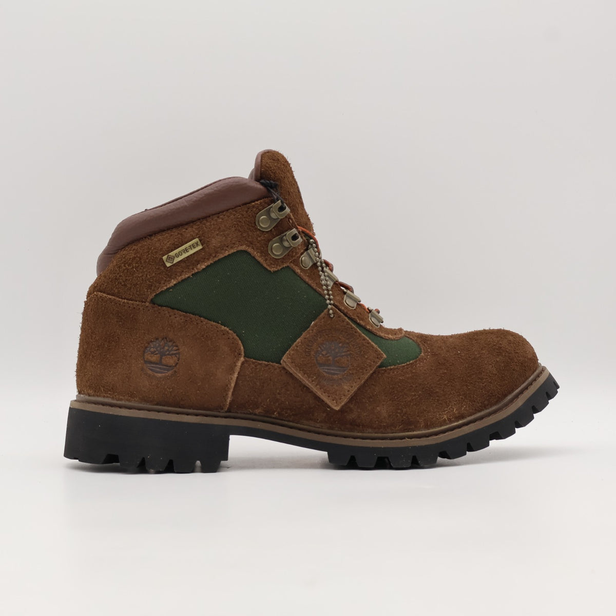 TB0A6EYDW01 the Apartment Timberland Vibram Mash GORE-TEX Brown (Men's)