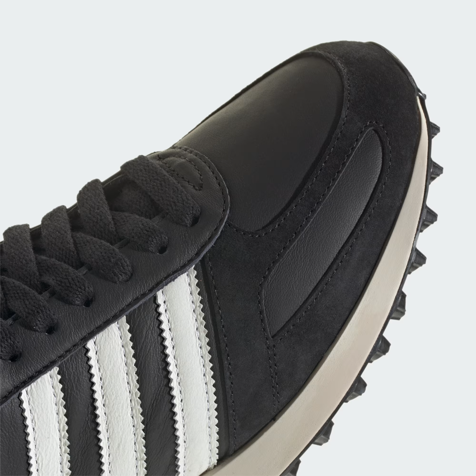 IH6753 adidas LA Trainer OG Made in USA Core Black Cloud White Carbon (Men's)