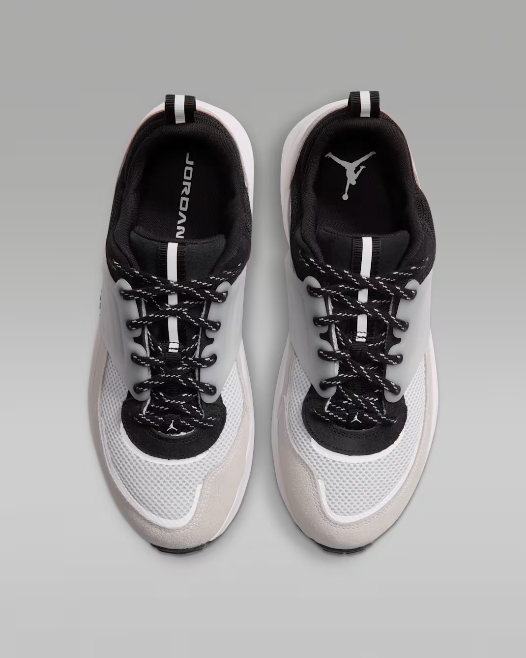 IB3722-013 Nike Jordan Trunner O/S "Black/White" (Men's)