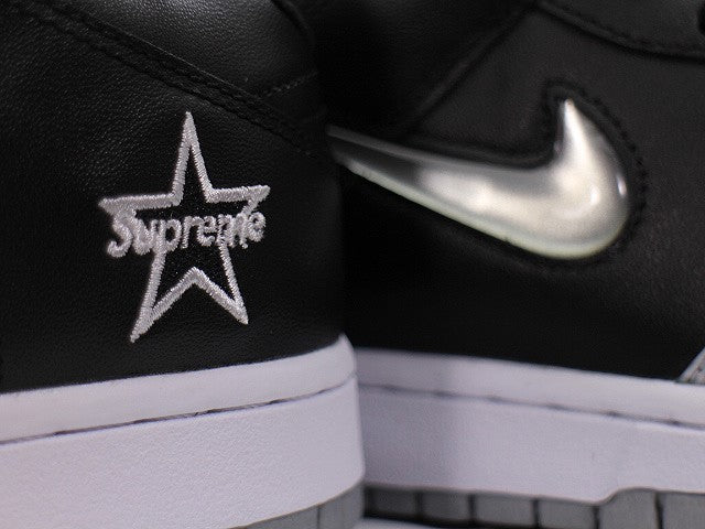 CK3480-001 Supreme Ã Nike Dunk Low "Metallic Silver/Black" (Men's)