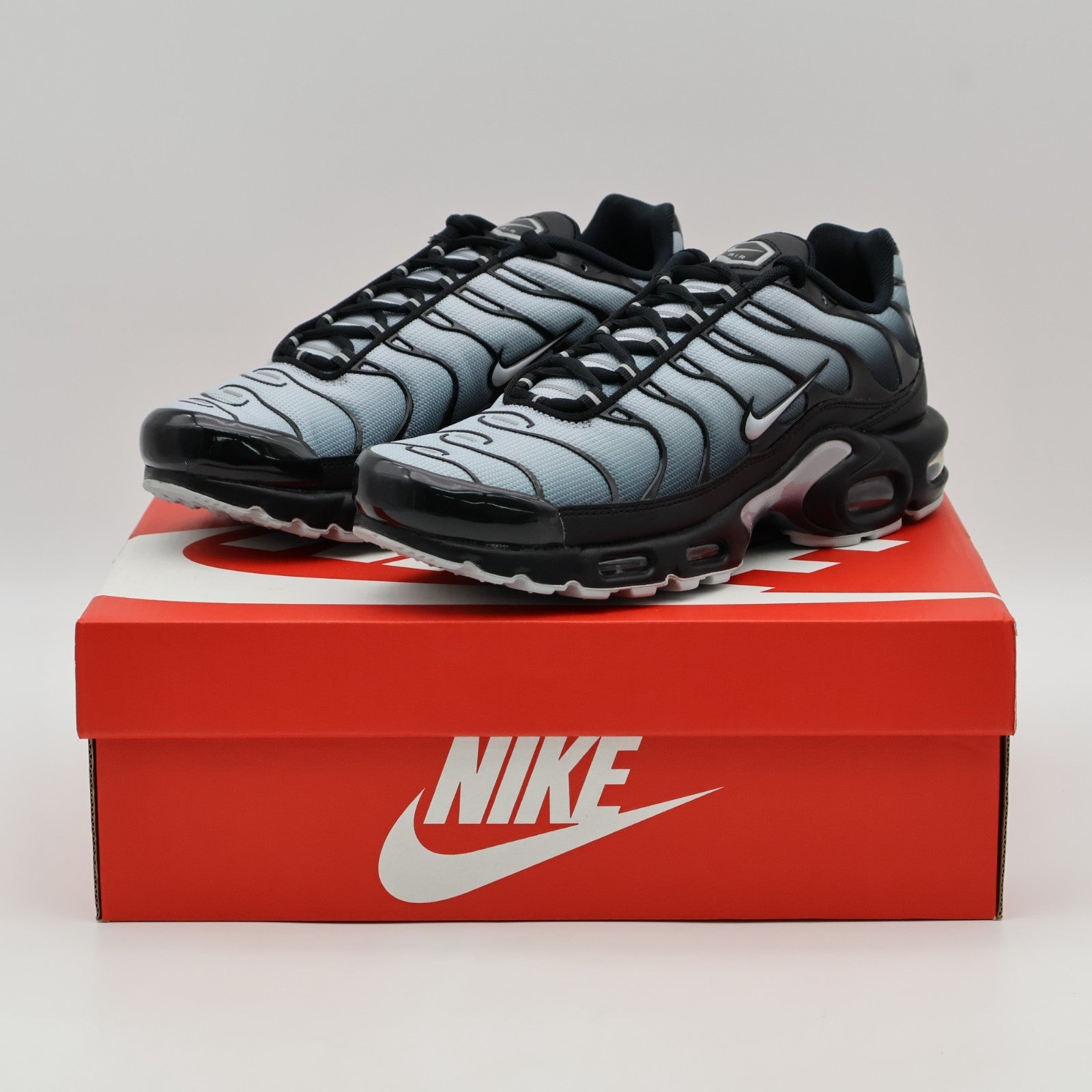IO0657-001 Nike Air Max Plus Black Wolf Grey (Women's)