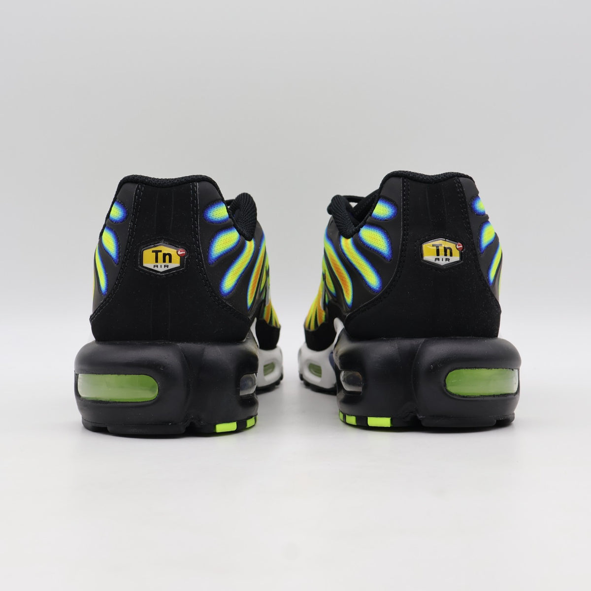 IH4458-001 Nike Air Max Plus Heat Map (Men's)