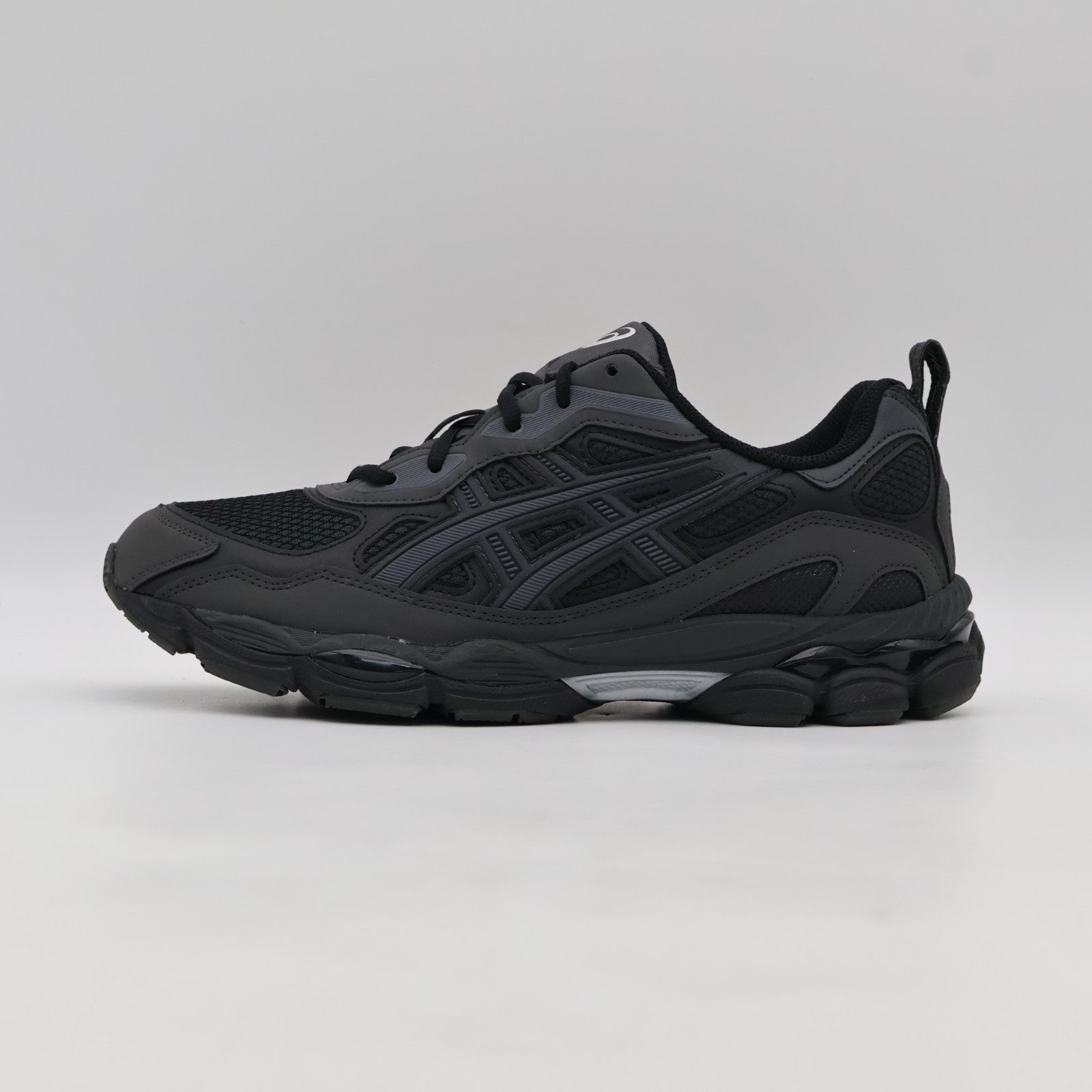 1203A735-001 asics GEL-NYC RGD Black Graphite Grey (Men's)