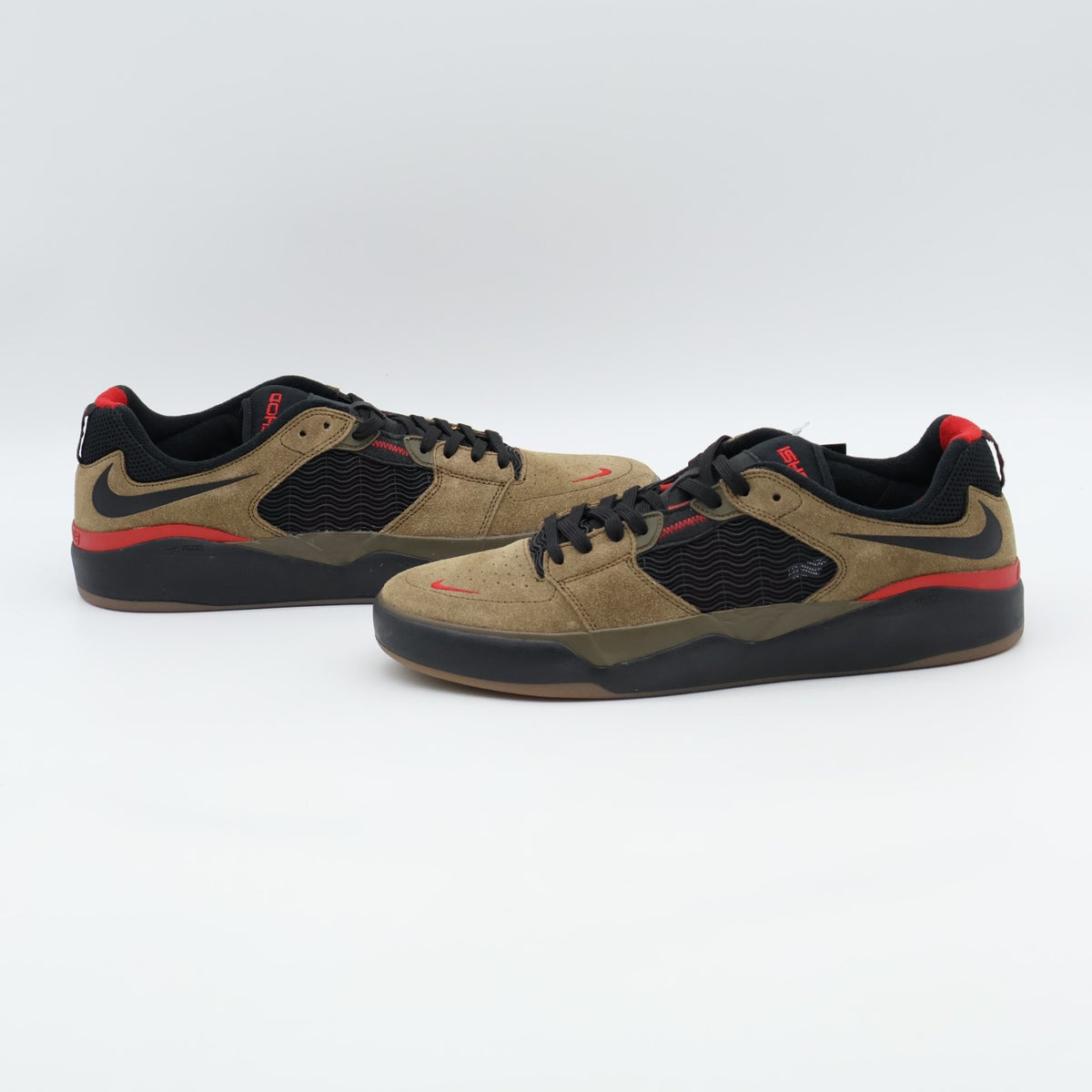 DC7232-300 Ishod Wair Ã Nike SB "Light Olive" (Men's)