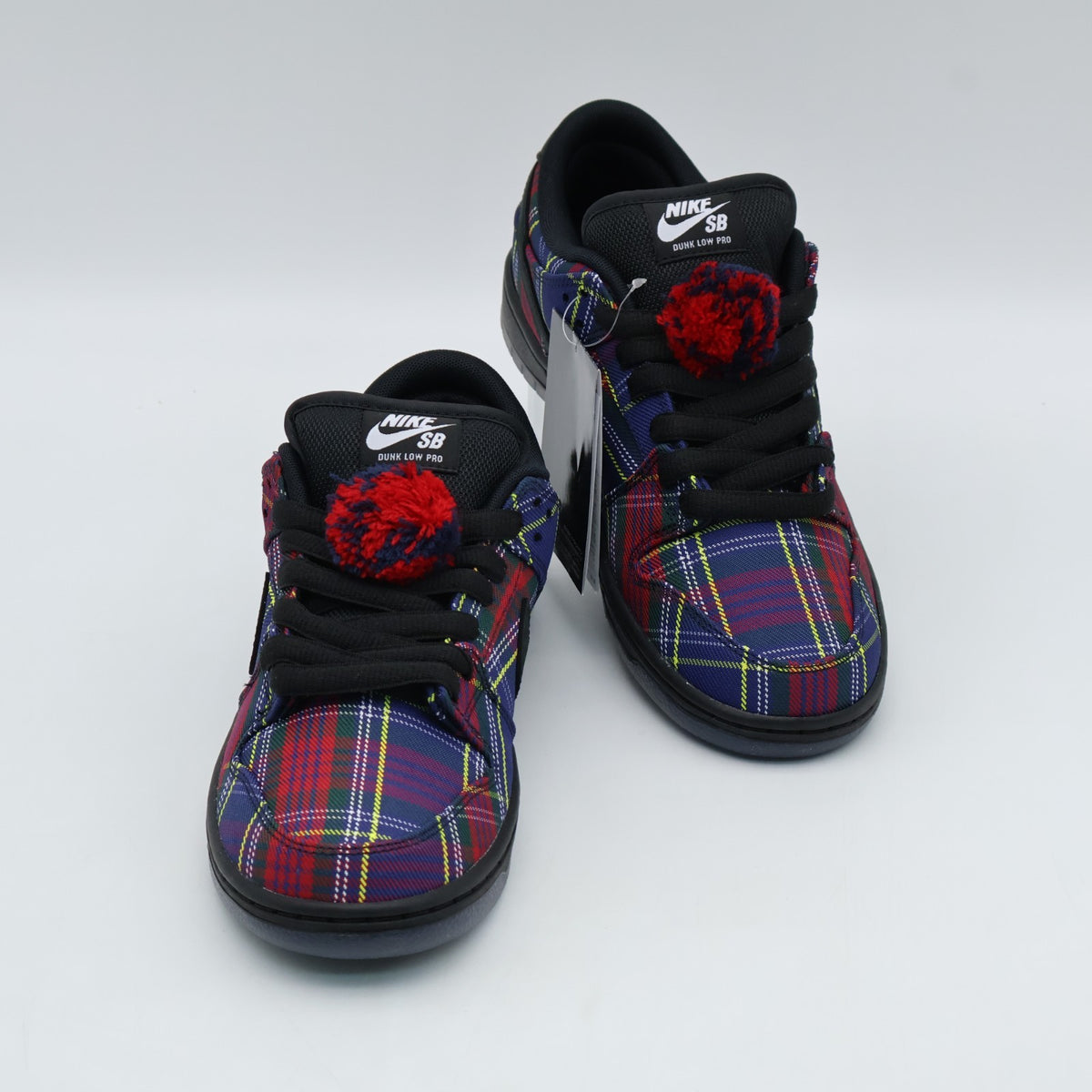 II1493-600 Nardwuar Nike SB Dunk Low Pro QS Tartan (Men's)