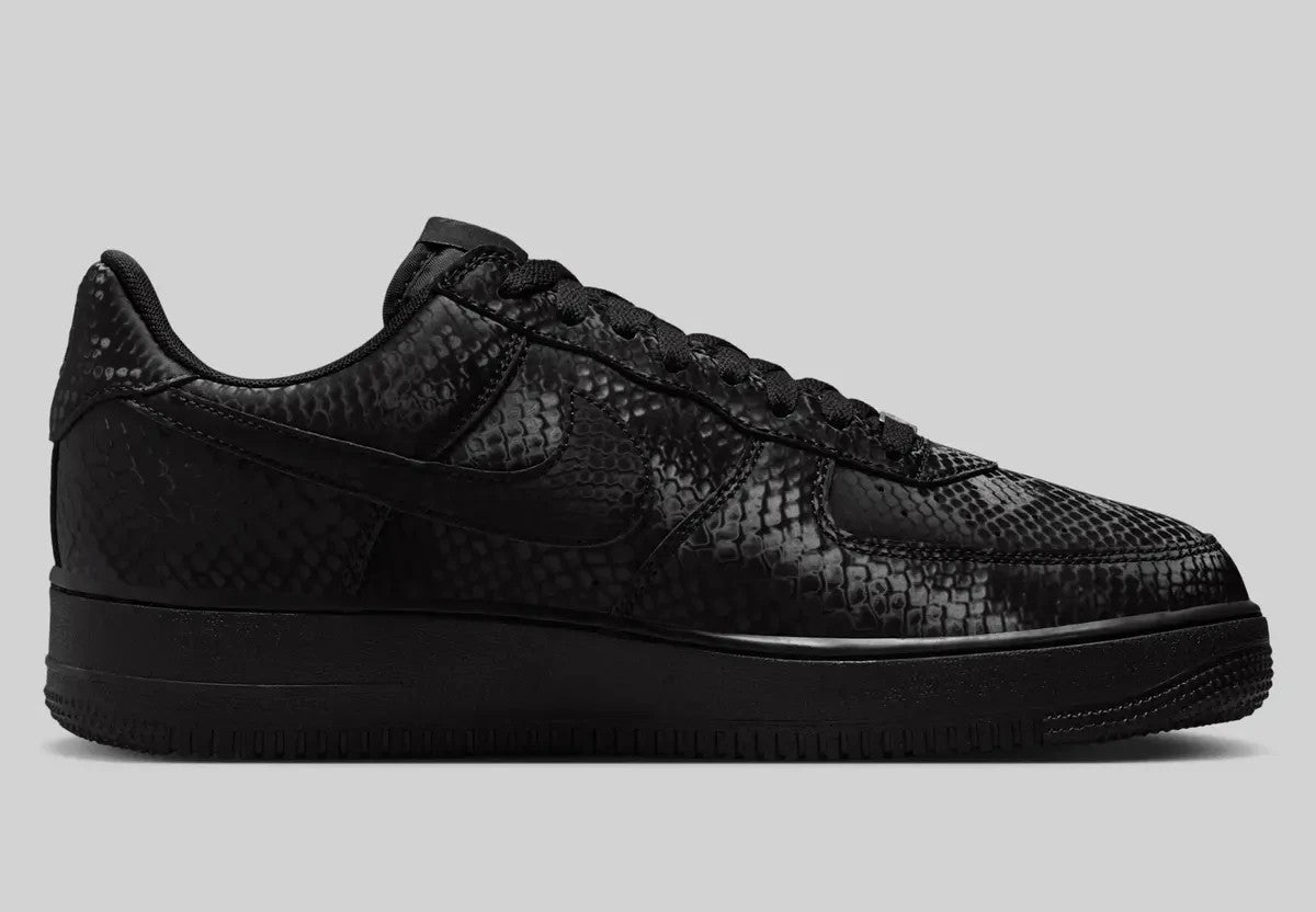 IB0018-003 Kobe Bryant Ã Nike Air Force 1 Low Triple Black (Men's)