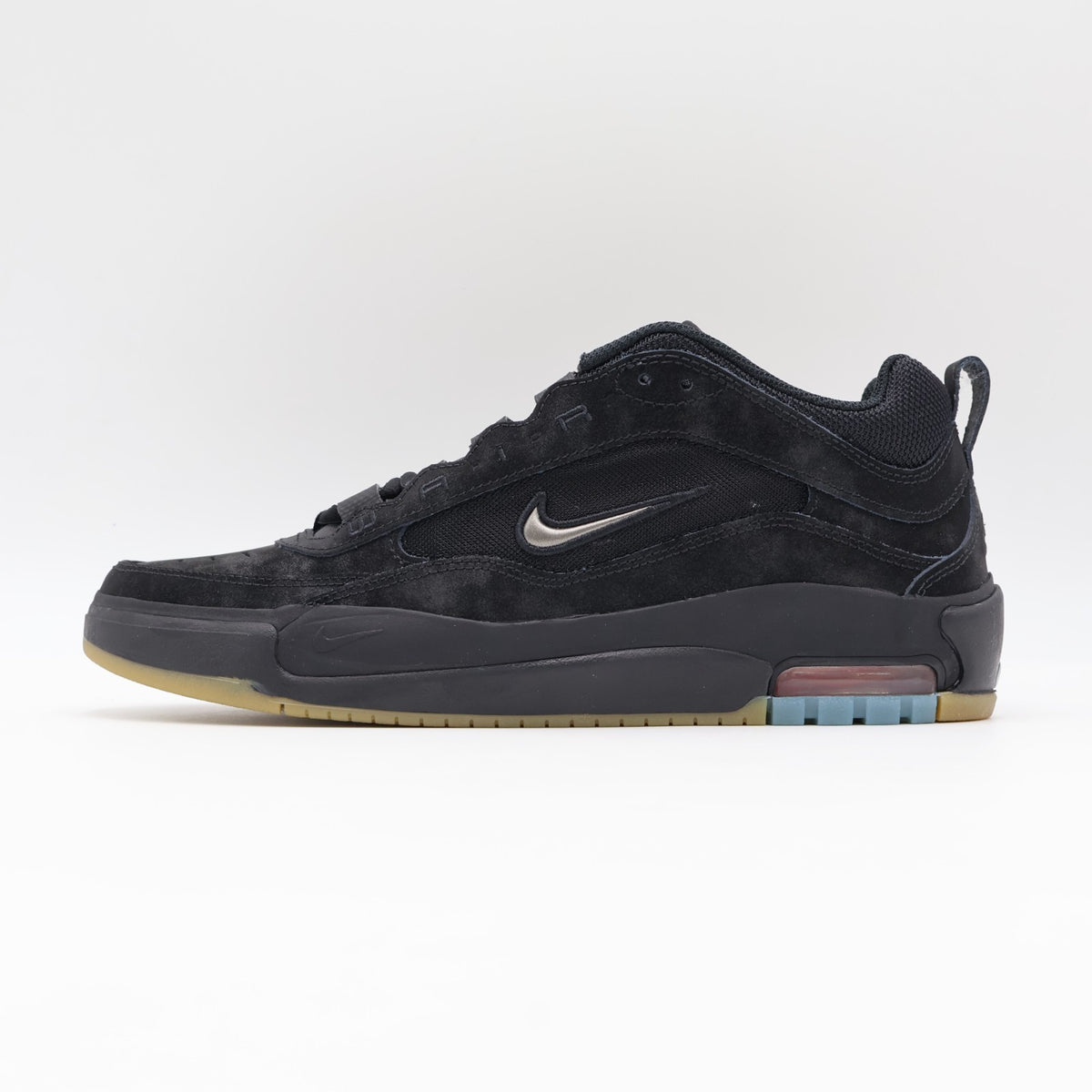IR1887-001 Nike SB Air Max Ishod Triple Black (Men's)