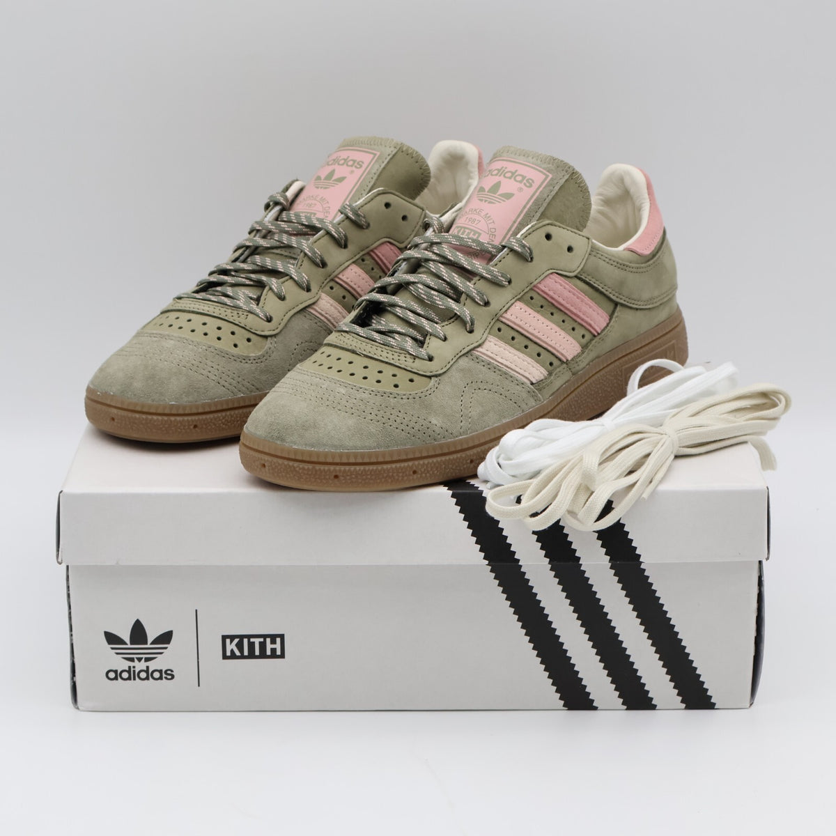 IH2622 KITH Classics adidas Originals Handball Top Gum (Men's)