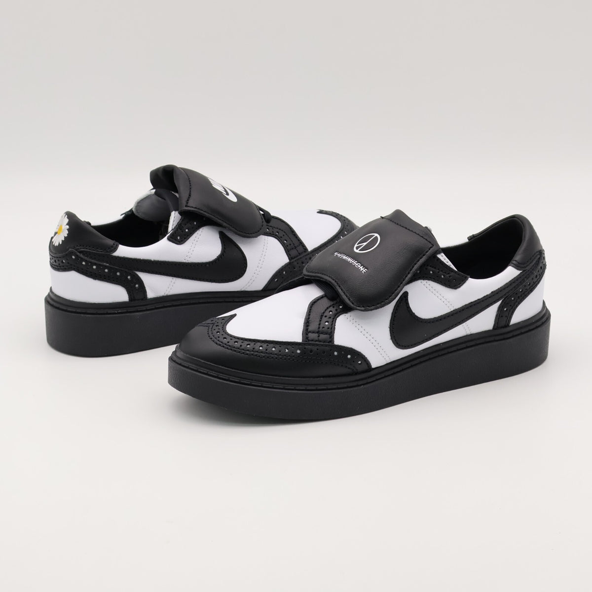 DH2482-101 PEACEMINUSONE Ã Nike Kwondo 1 G-Dragon Panda Wingtip Leather Dress