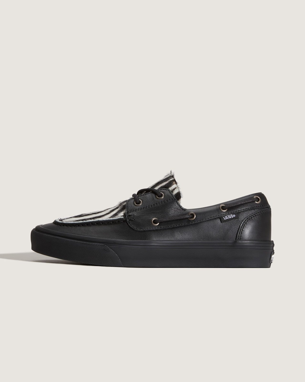 VN000Z96BLA VN000Z96BLA Vans 2 Eyelet Boat Shoe Pony Hair Black (Men's)