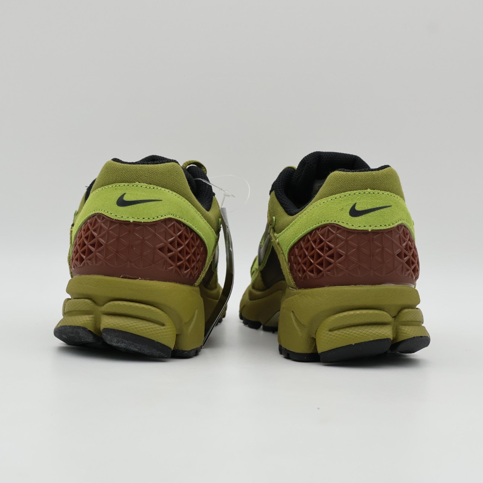 FJ1910-300 Nike Zoom Vomero 5 Pacific Moss (Men's)
