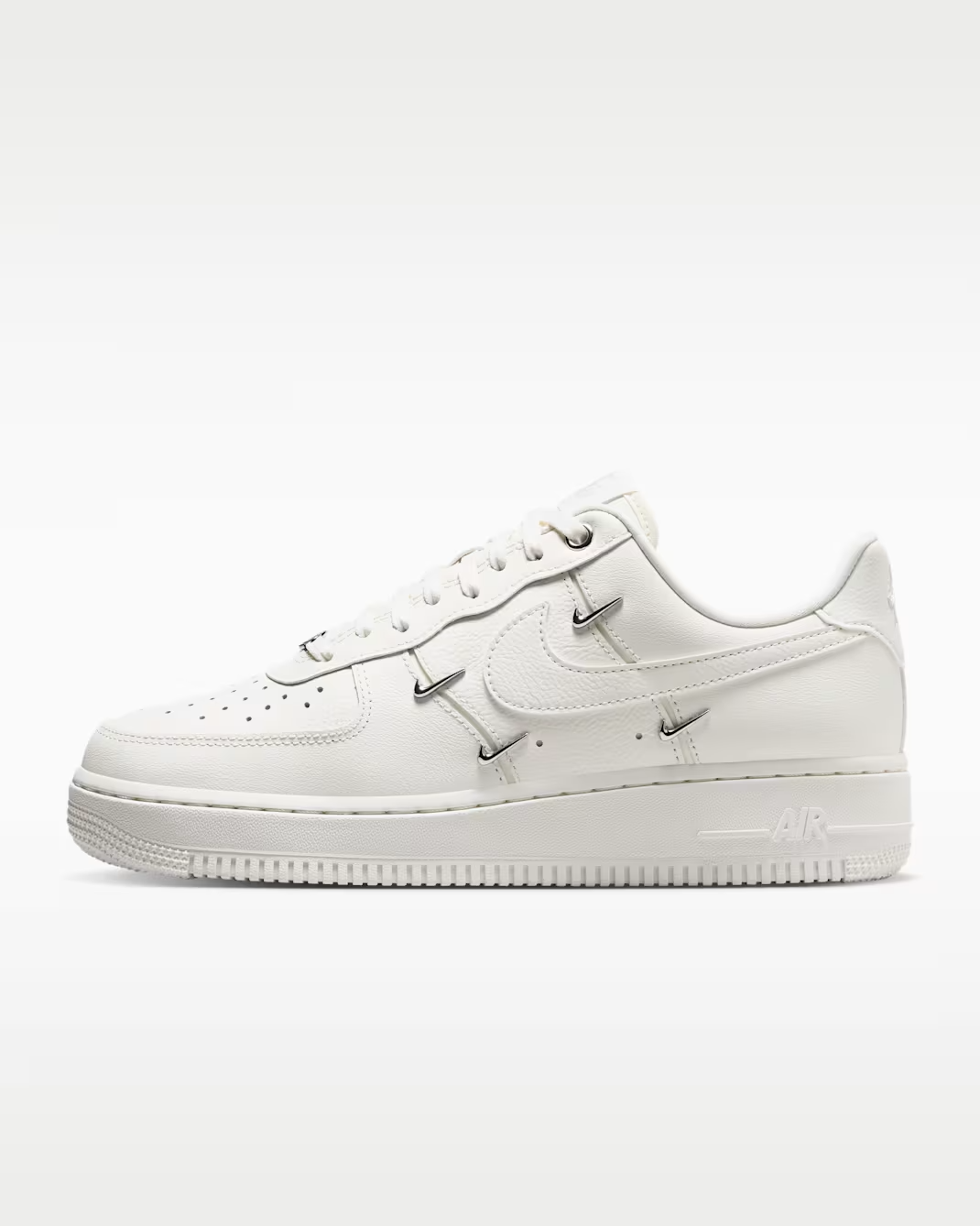 IV4727-133 Nike Women's Air Force 1 '07 LV8 Sail/Metallic Silver (Women's)