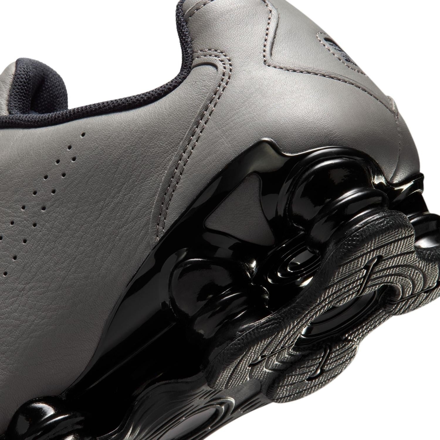 IR2097-002 Nike Shox TL SE "Flat Pewter" (Men's)