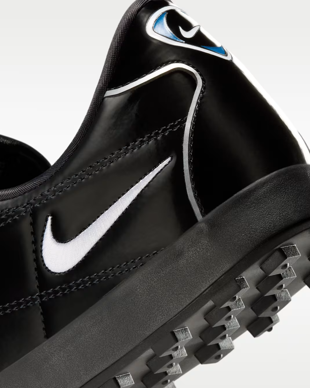 IR5902-010 Nike Astro Grabber "Black"