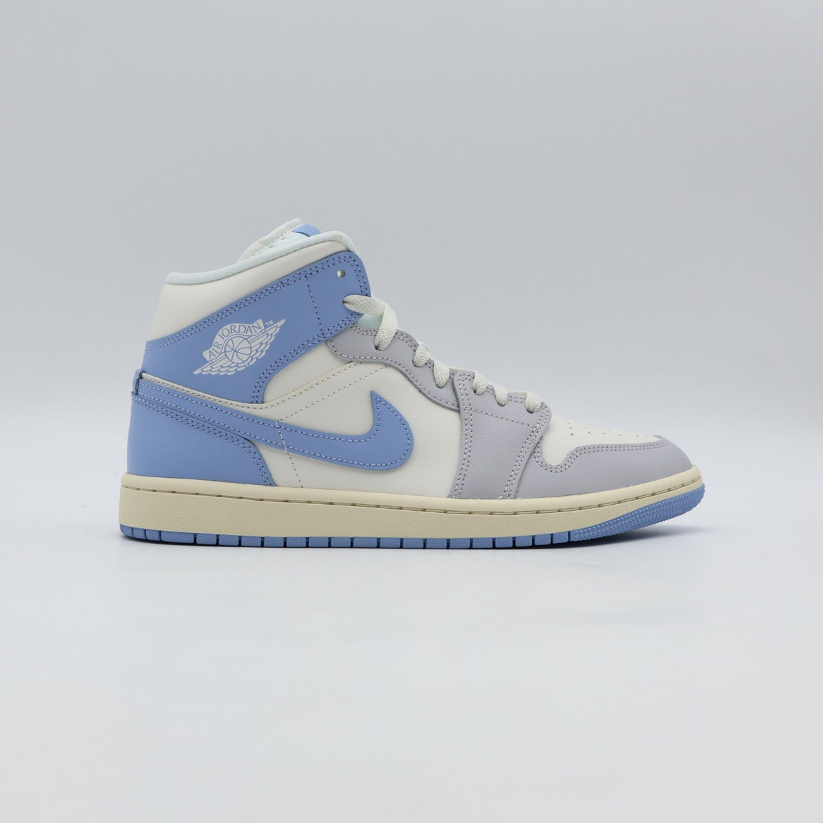 BQ6472-402 Nike Air Jordan 1 Mid Psychic Blue (Women's)
