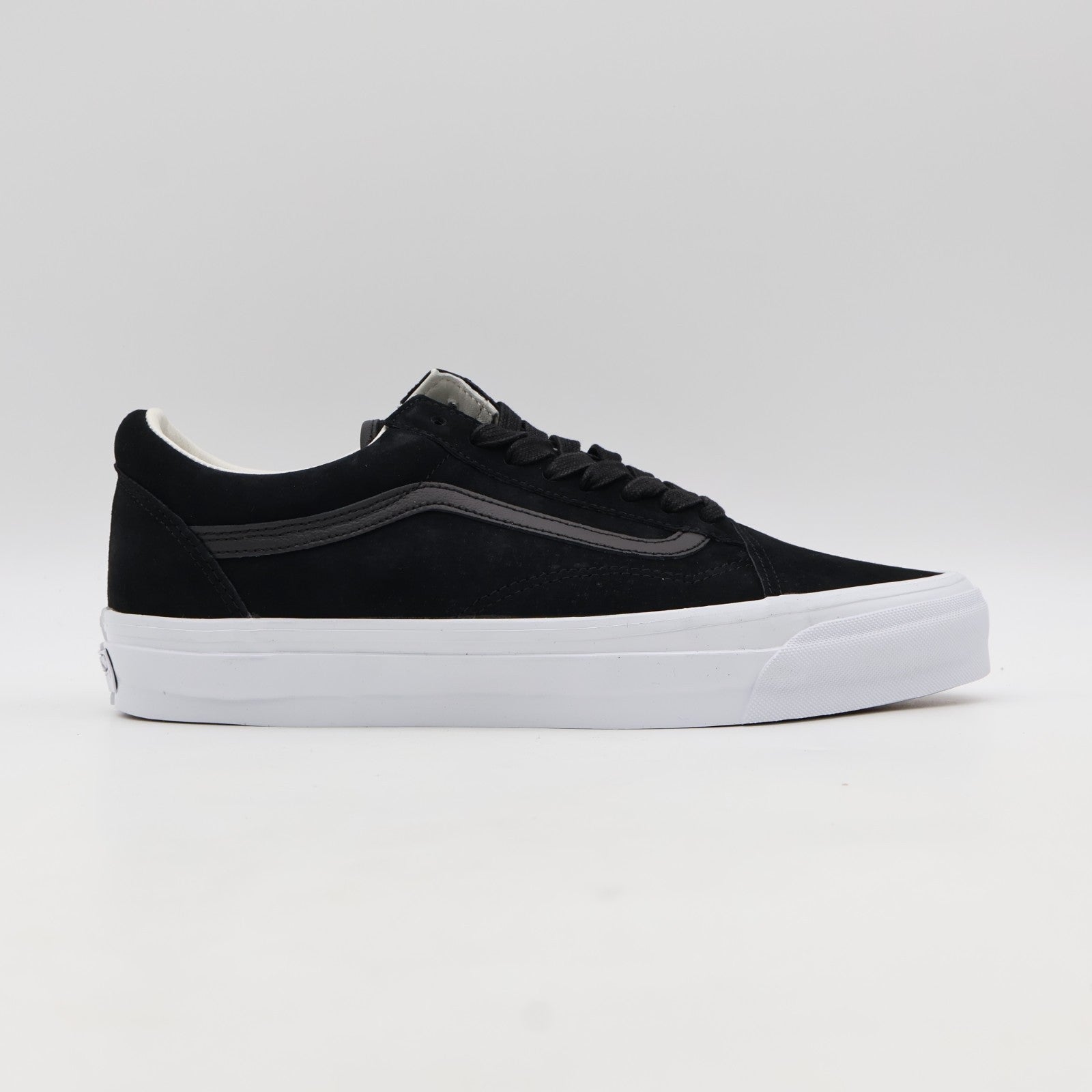 VN000D9JCJJ Vans PREMIUM OLD SKOOL PIG SUEDE BLACK (Men's)