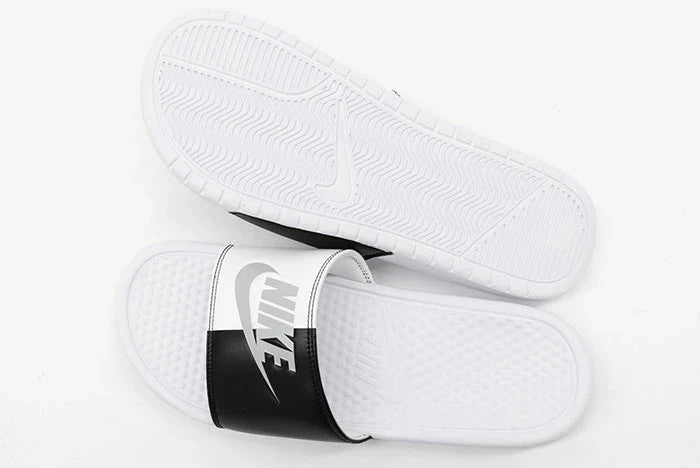 343880-104 Nike Benassi JDI White/Black (Men's)