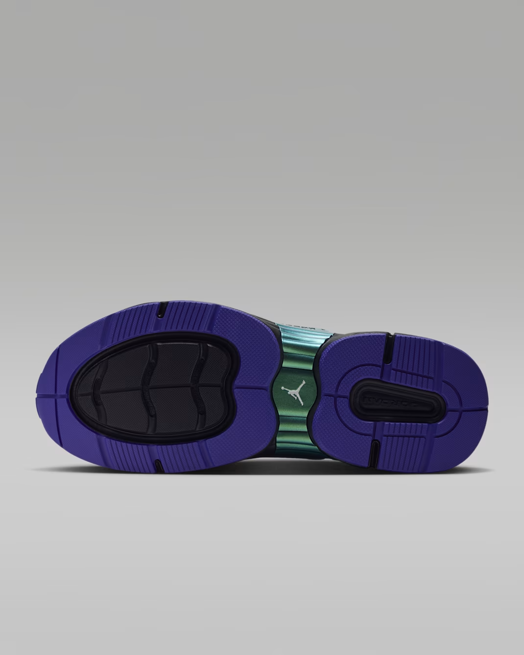IQ5486-001 Nike Jordan Trunner O/S SE Black/Dark Concord/White (Men's)