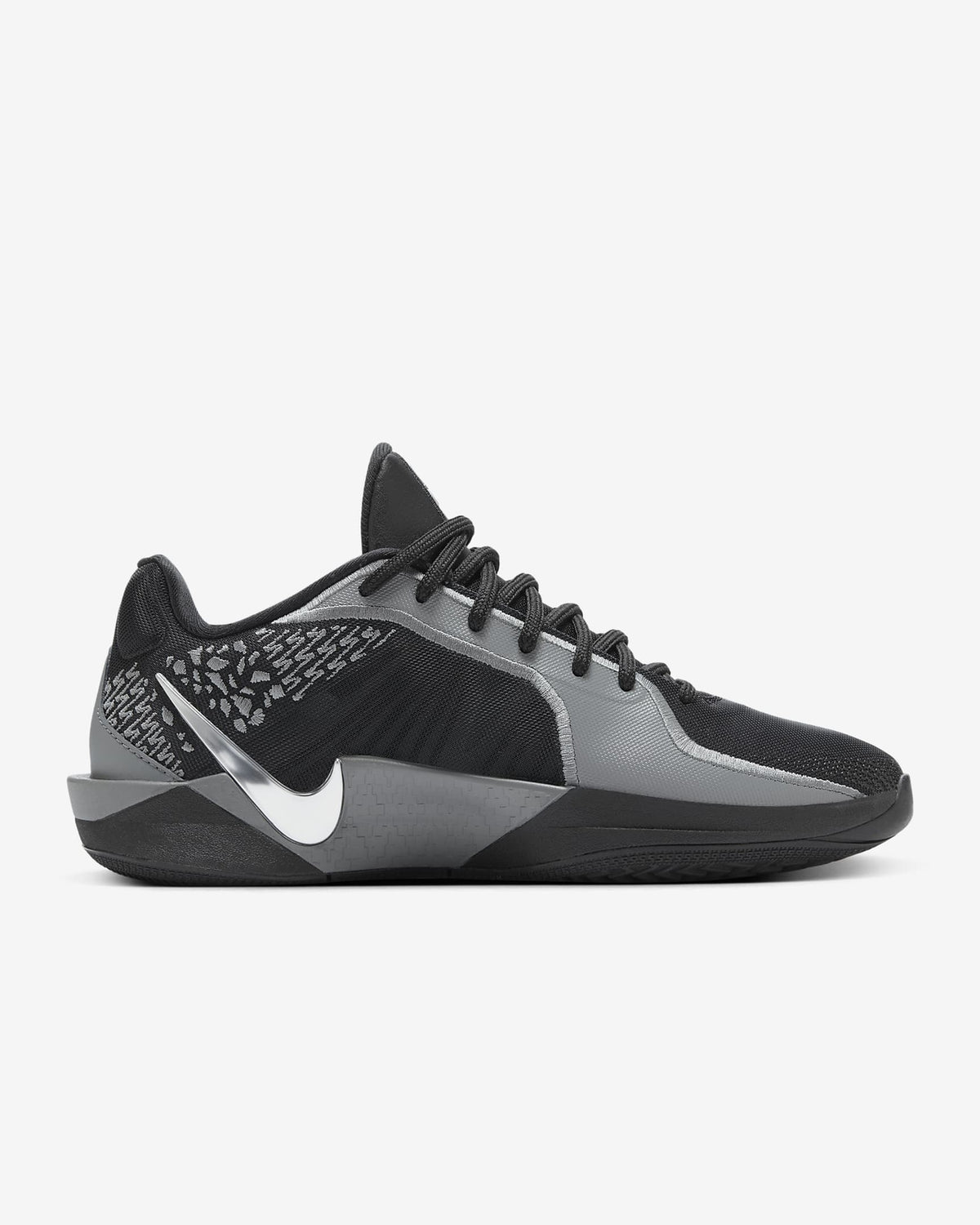 FZ1517-001 Nike Sabrina 2 Mirrored FQ2174-001 FZ1517-001 (Women's)