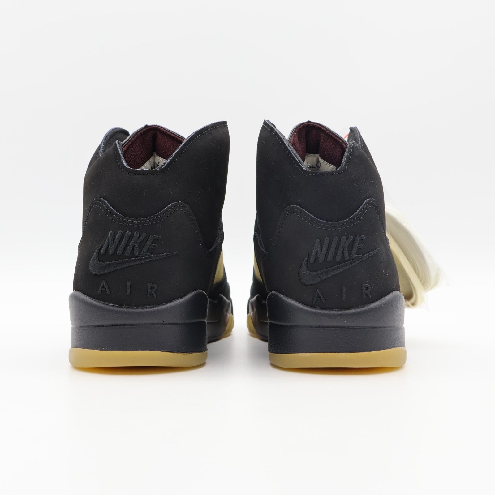 FD1330-001 A Ma ManiÃ©re Nike Air Jordan 5 Retro SP Black (Men's)