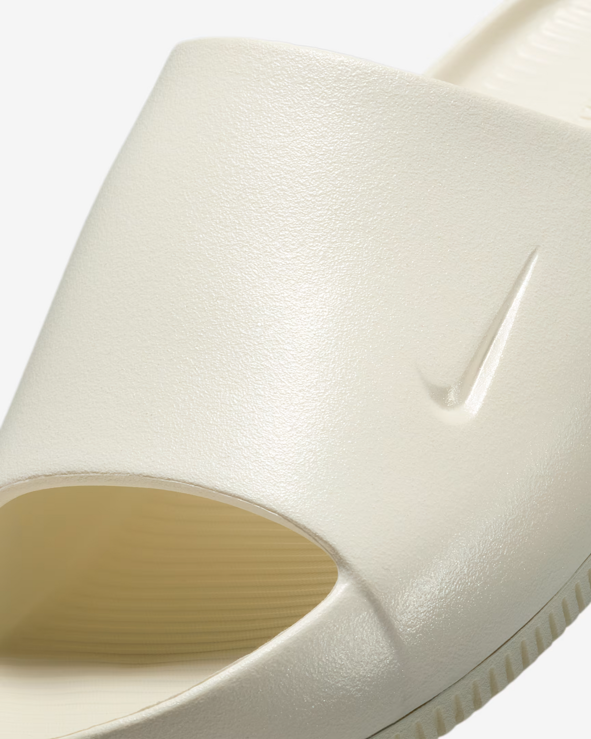 HJ8157-100 Nike Women's Calm Slide Pale Ivory (Women's)