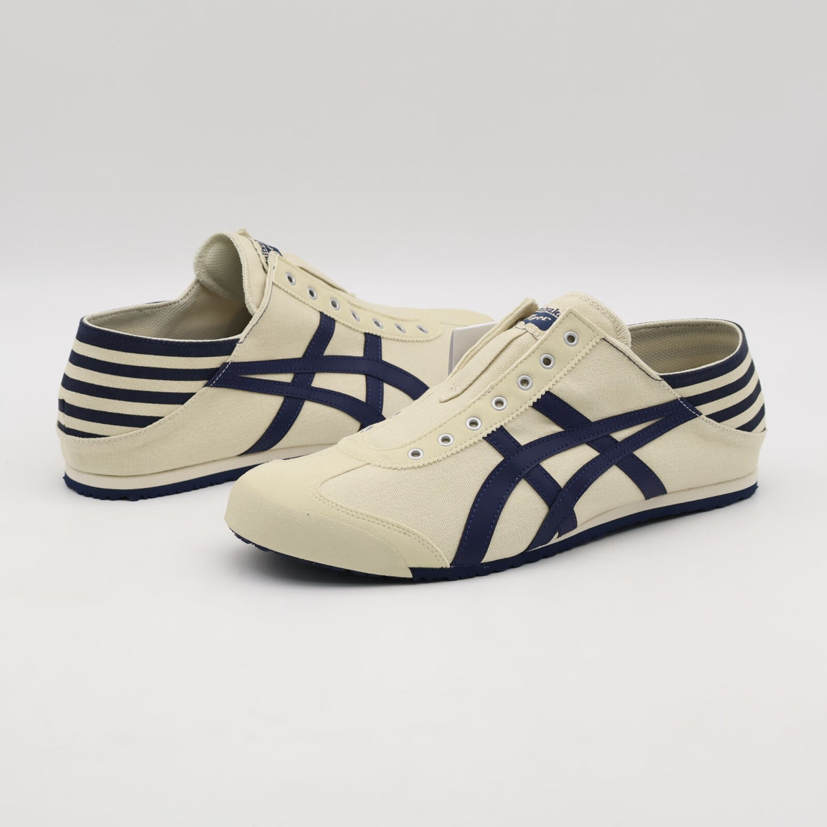 1183C233-250 Onitsuka Tiger Mexico 66 Paraty Natural Navy (Men's)