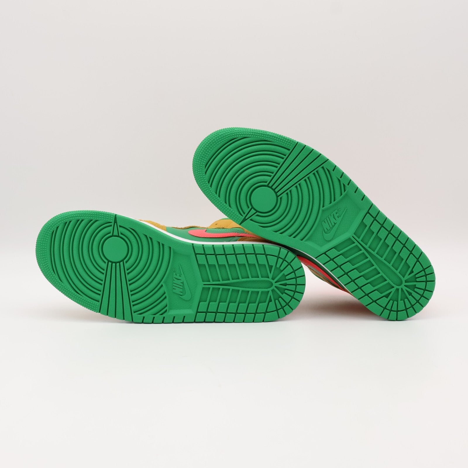 DX4332-700 Nike Air Jordan 1 Mid Wheat Water Melon Chutney Lucky Green (Men's)