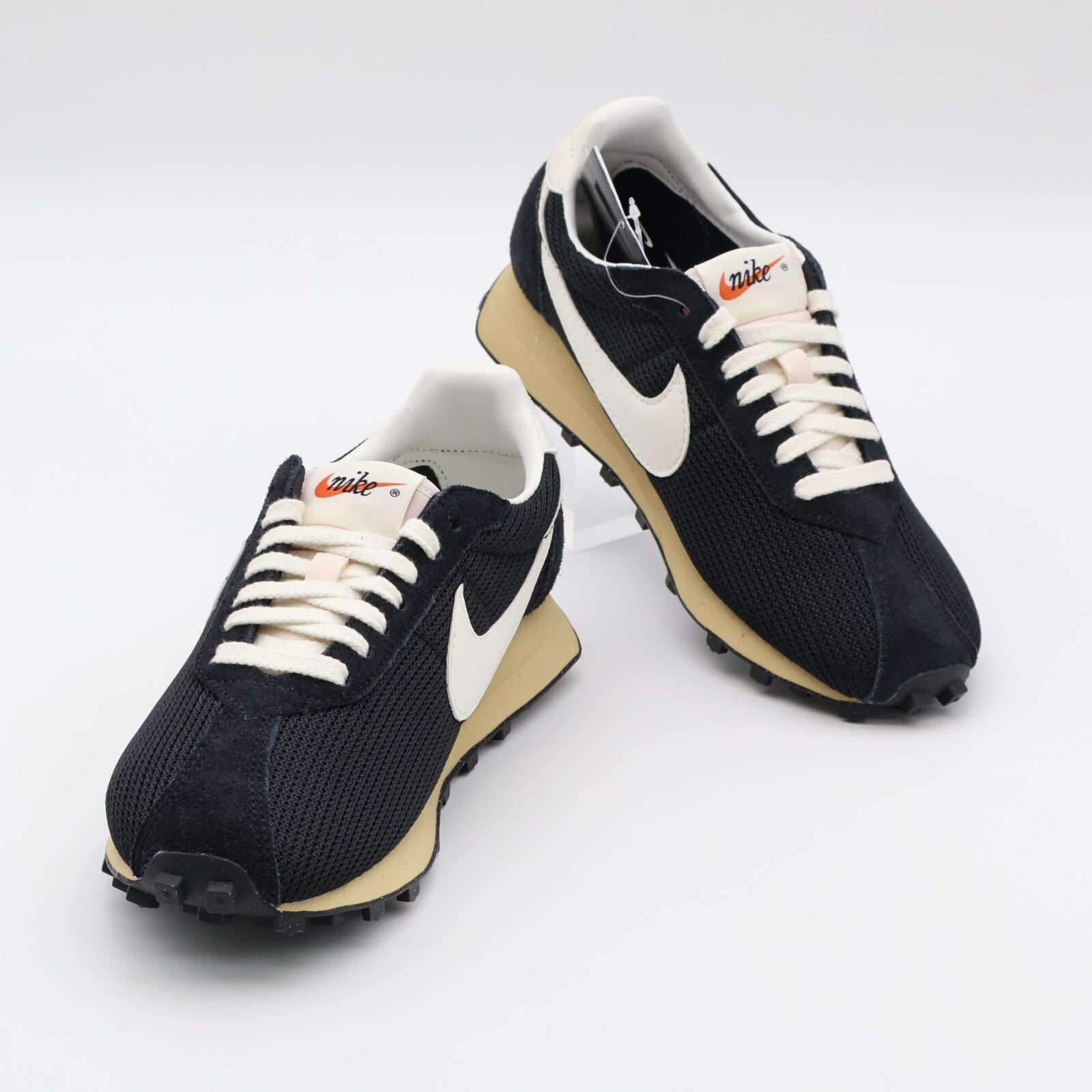 HM0950-001 NIKE LD-1000 Black and Sail (Men's)
