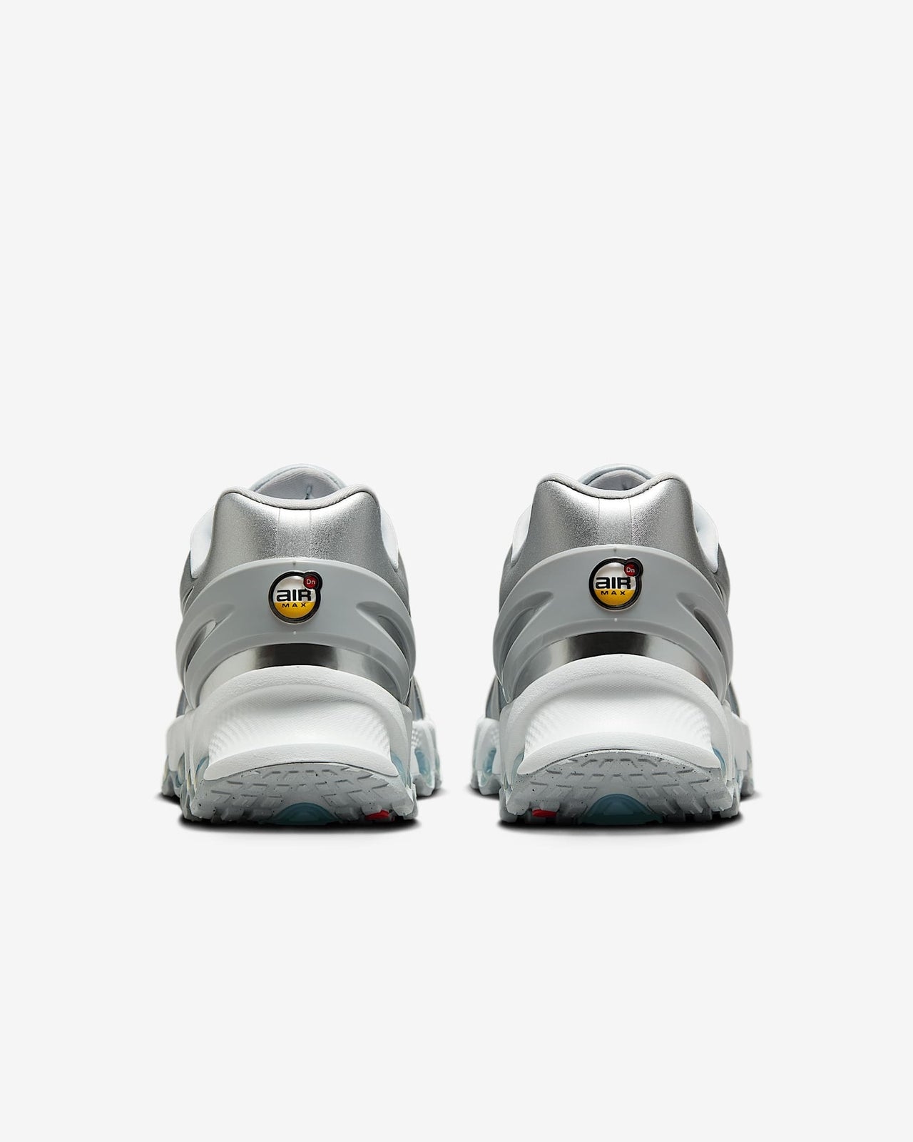 HF5509-001 Nike Air Max DN8 Wolf Grey Off White Off White Metallic (Women's)