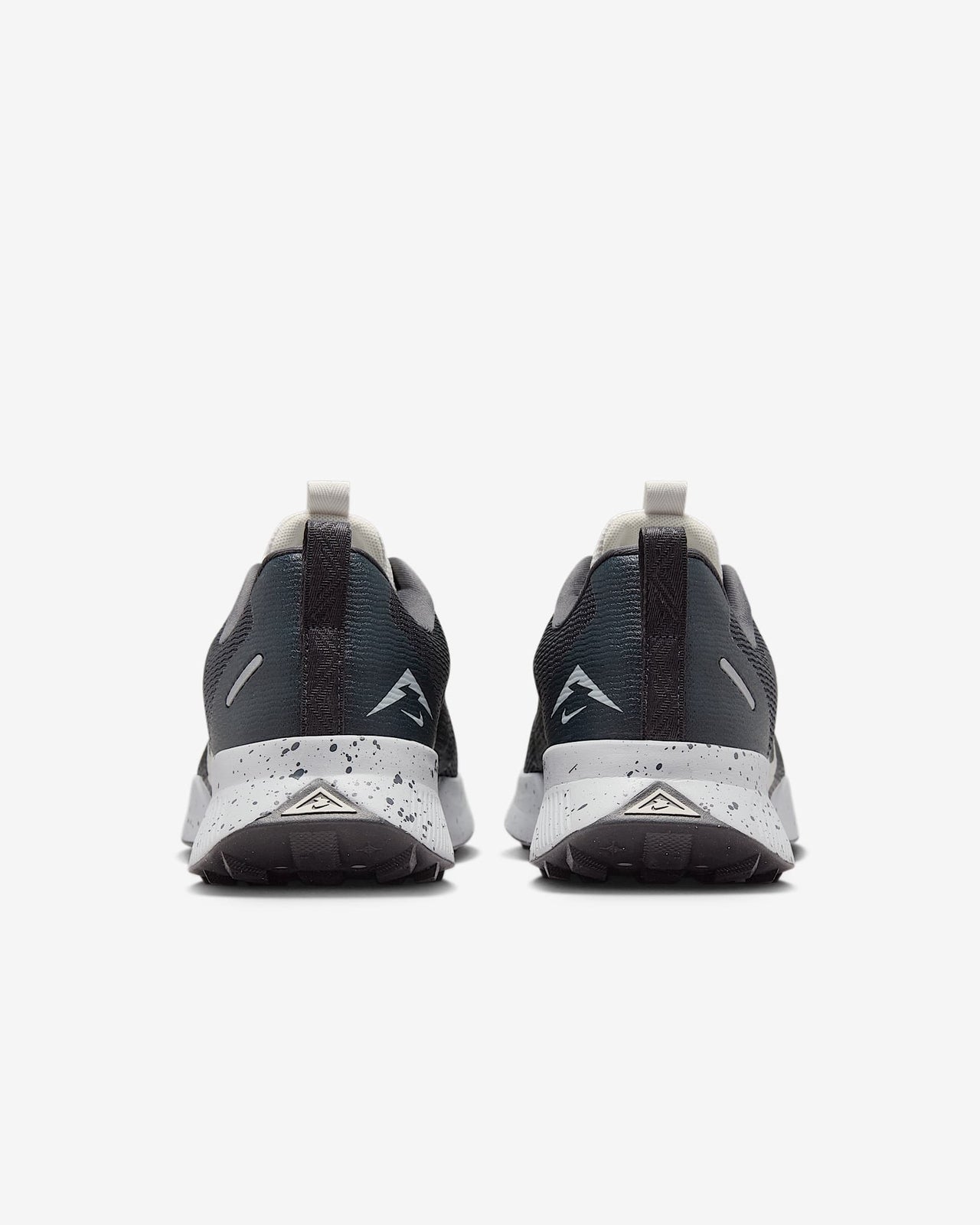 FQ0904-003 Nike Juniper Trail 3 Dark Smoke Grey Black Wolf Grey Light (Men's)