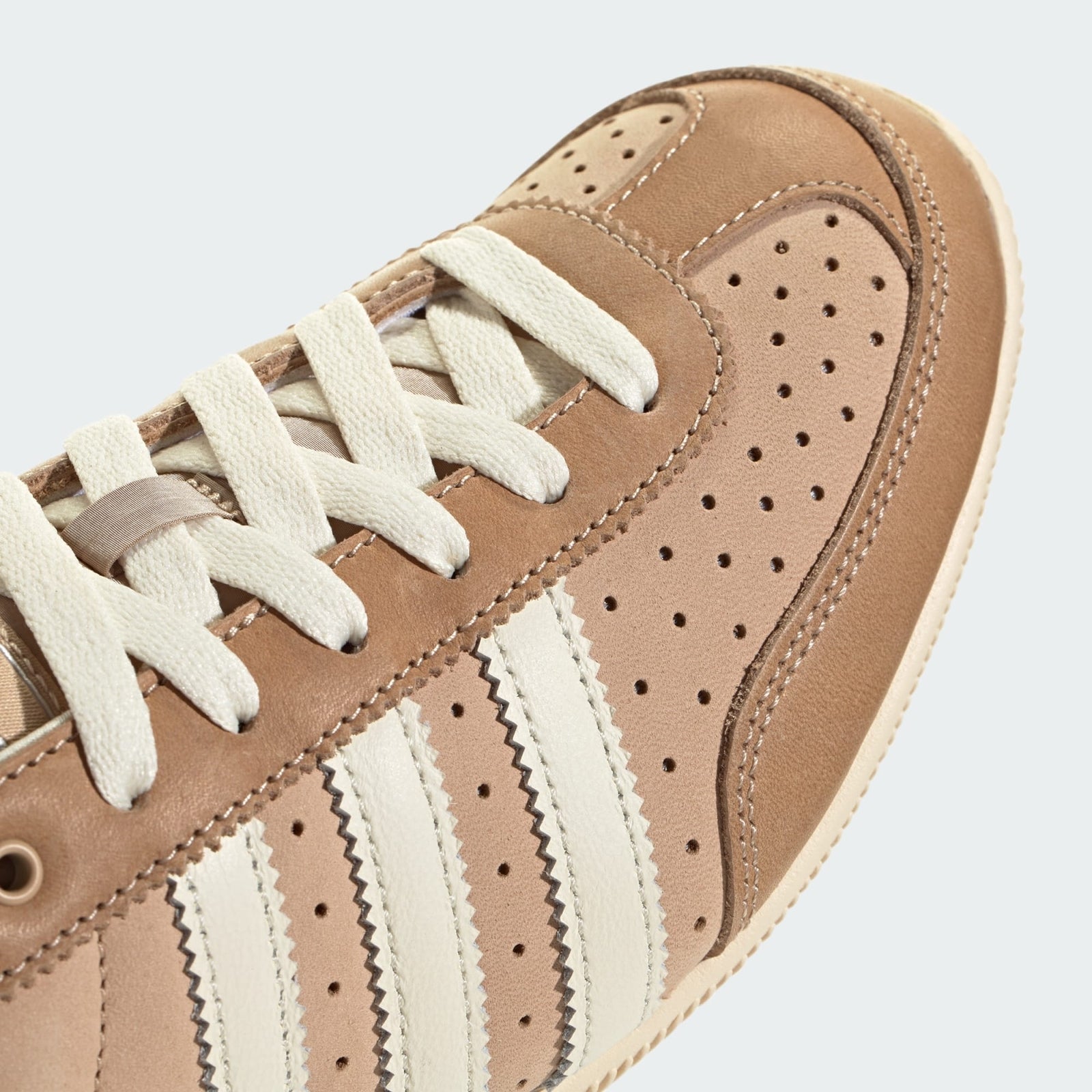 JS0253 adidas Originals Japan Warm Sandstone Cream White Silver (Women's)