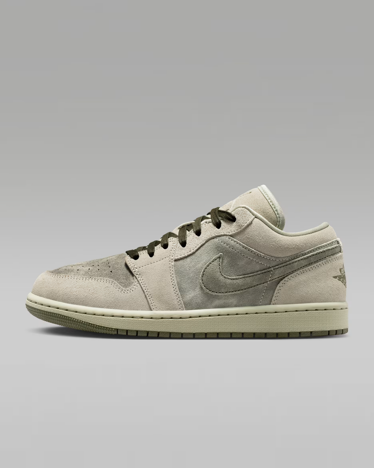 IR7327-304 Nike Air Jordan 1 Low SE "Spruce Fog/Jade Stone (Women's)