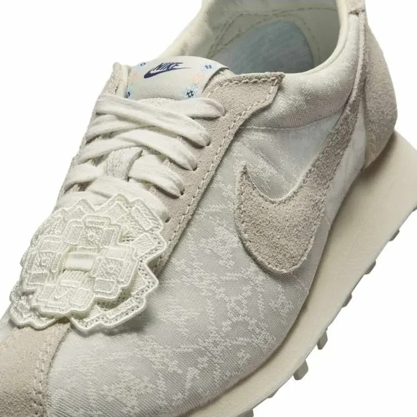 IH7345-001 Nike Women's LD-1000 Soft Pearl Light Bone (Women's)