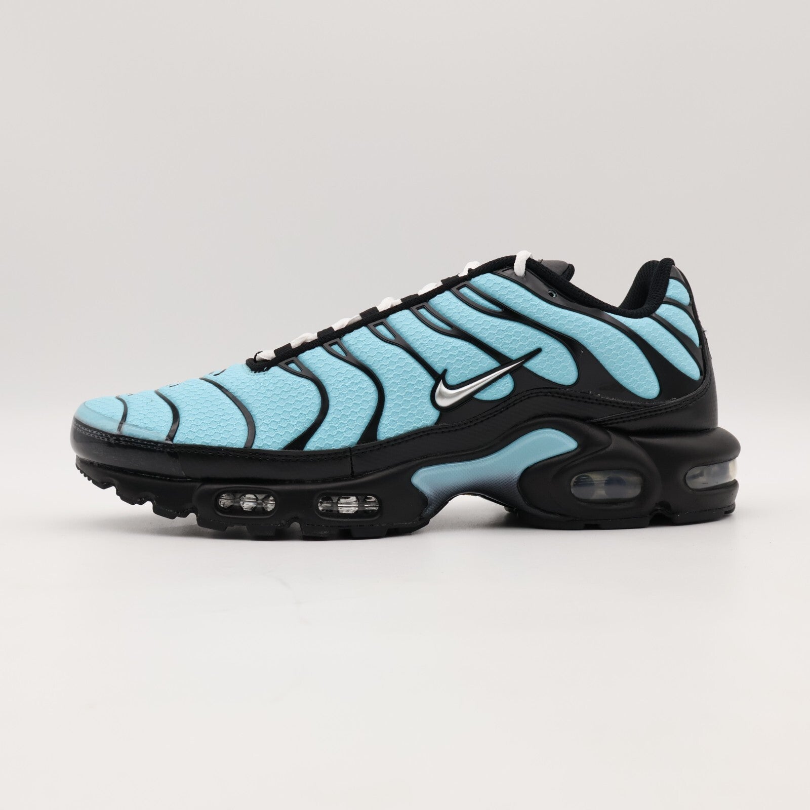 CV8838-400 Nike Air Max Plus Aqua Black White Metallic Silver (Men's)