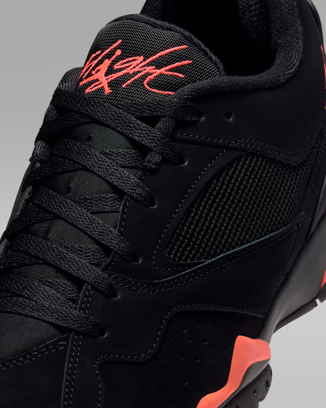 HQ3950-003 Nike Jordan MVP 92 Black Infrared23 (Men's)