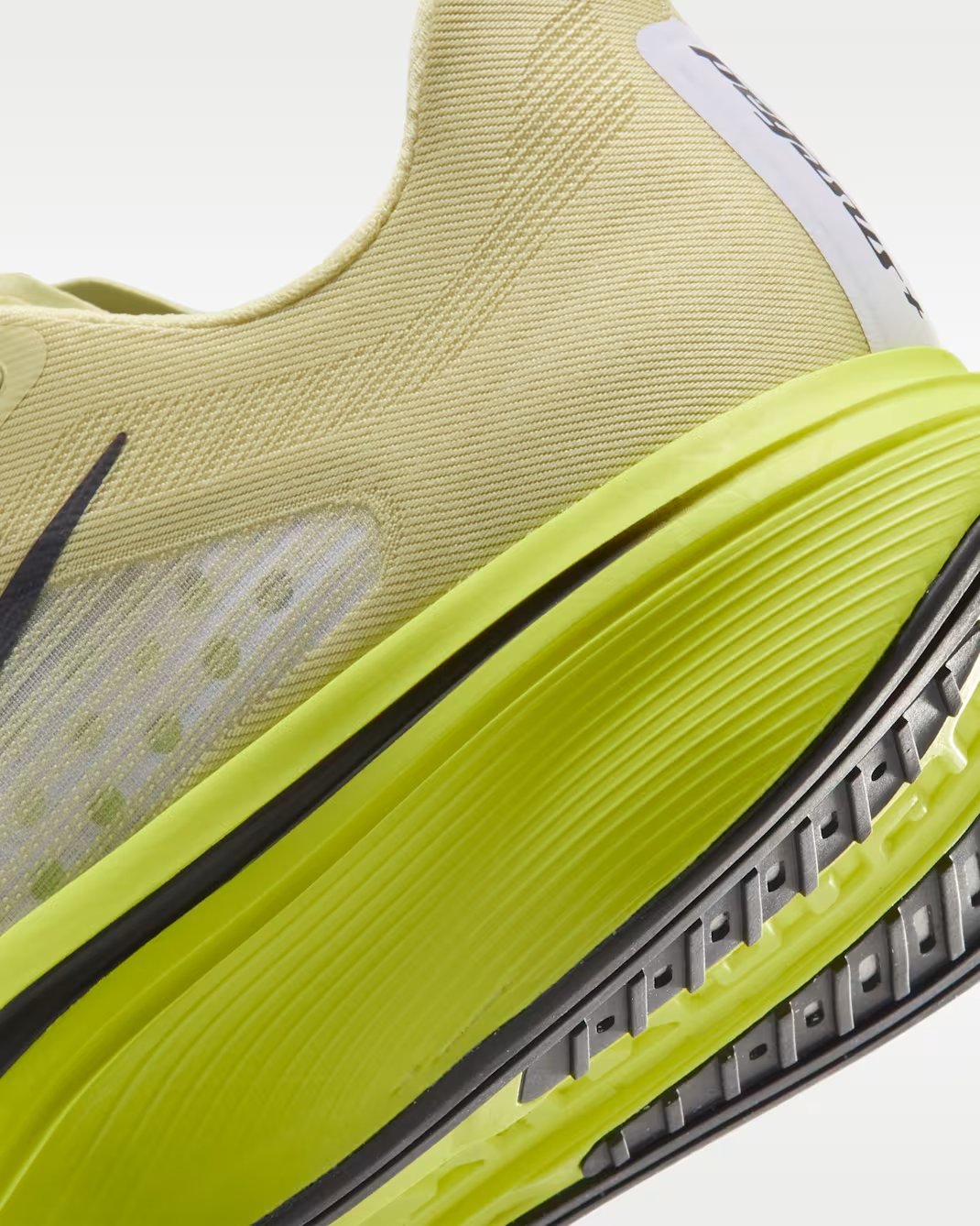IM2543-310 Nike Pegasus Plus 2 "Fennel/Lemon Venom" (Women's)