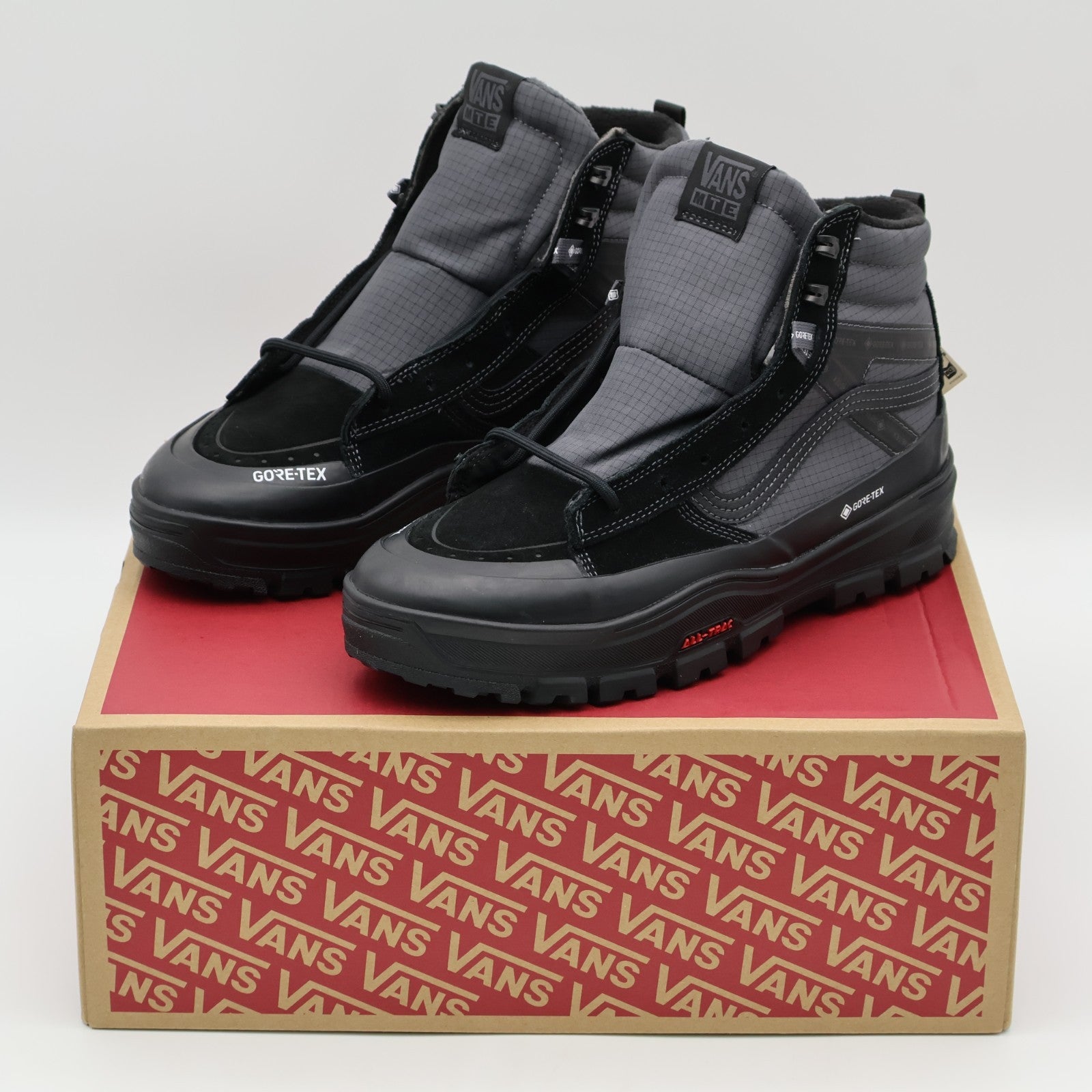 VN000DARBKA Vans Sk8-Hi GORE-TEX Insulated Black Black (Men's)