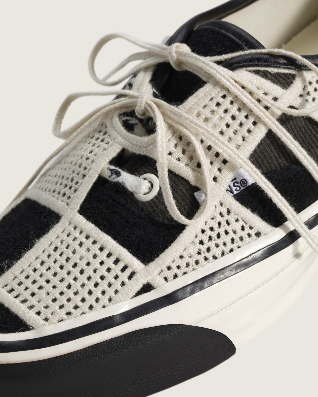 VN000Y0RFDB Vans Premium Authentic 44 Shell Knit BlackEgret (Men's)