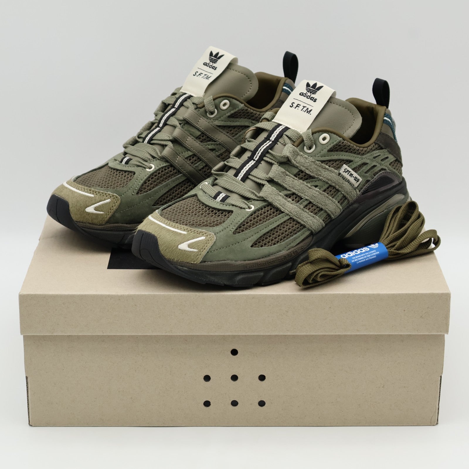 JR8045 Song for the Mute adidas Adistar Cushion 3 Branch Shadow Green (Men's)
